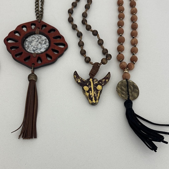 Bohemian Multi-Color Necklace Set - Picture 4 of 6